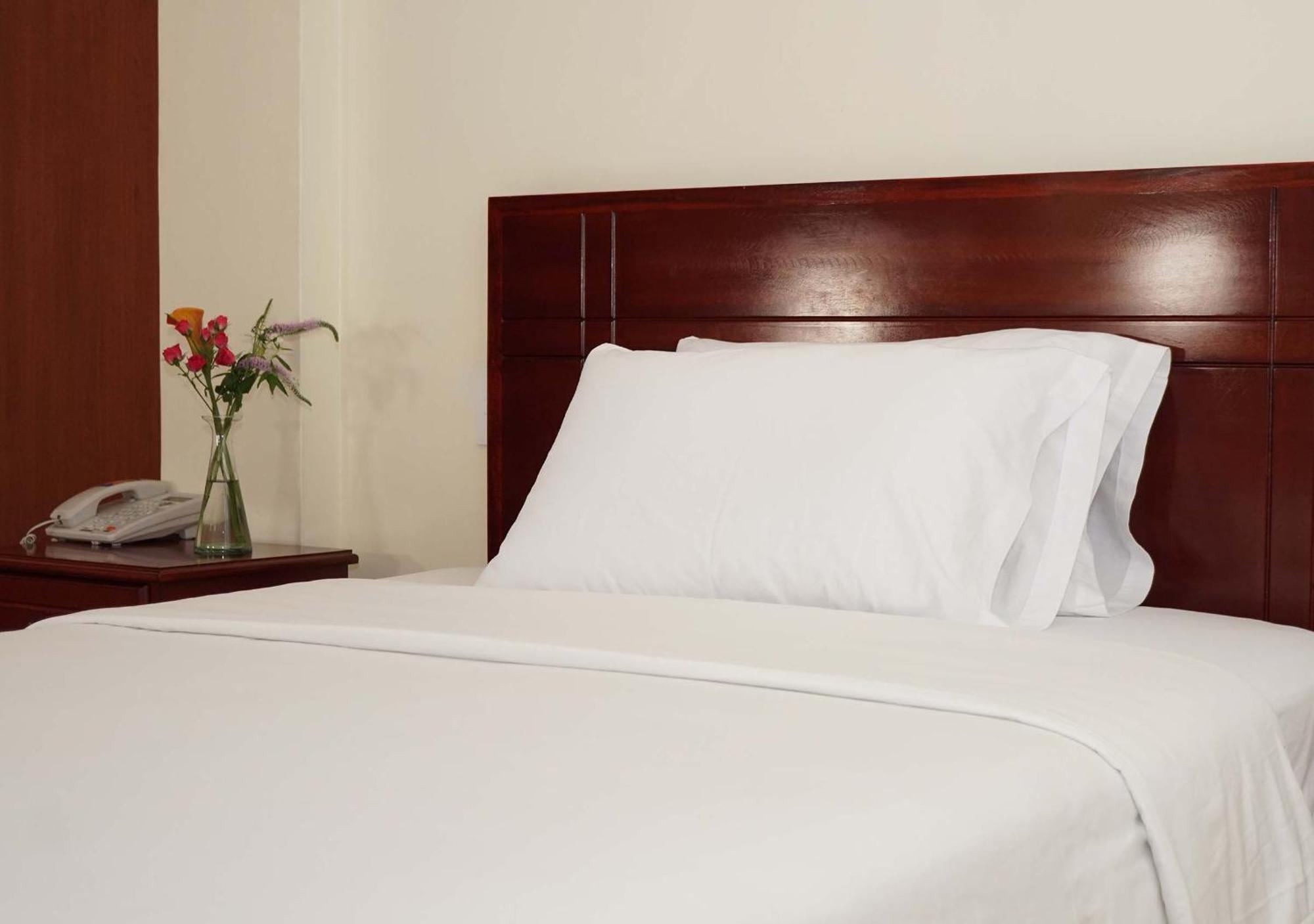 Hotel Lottus Кито Экстерьер фото
