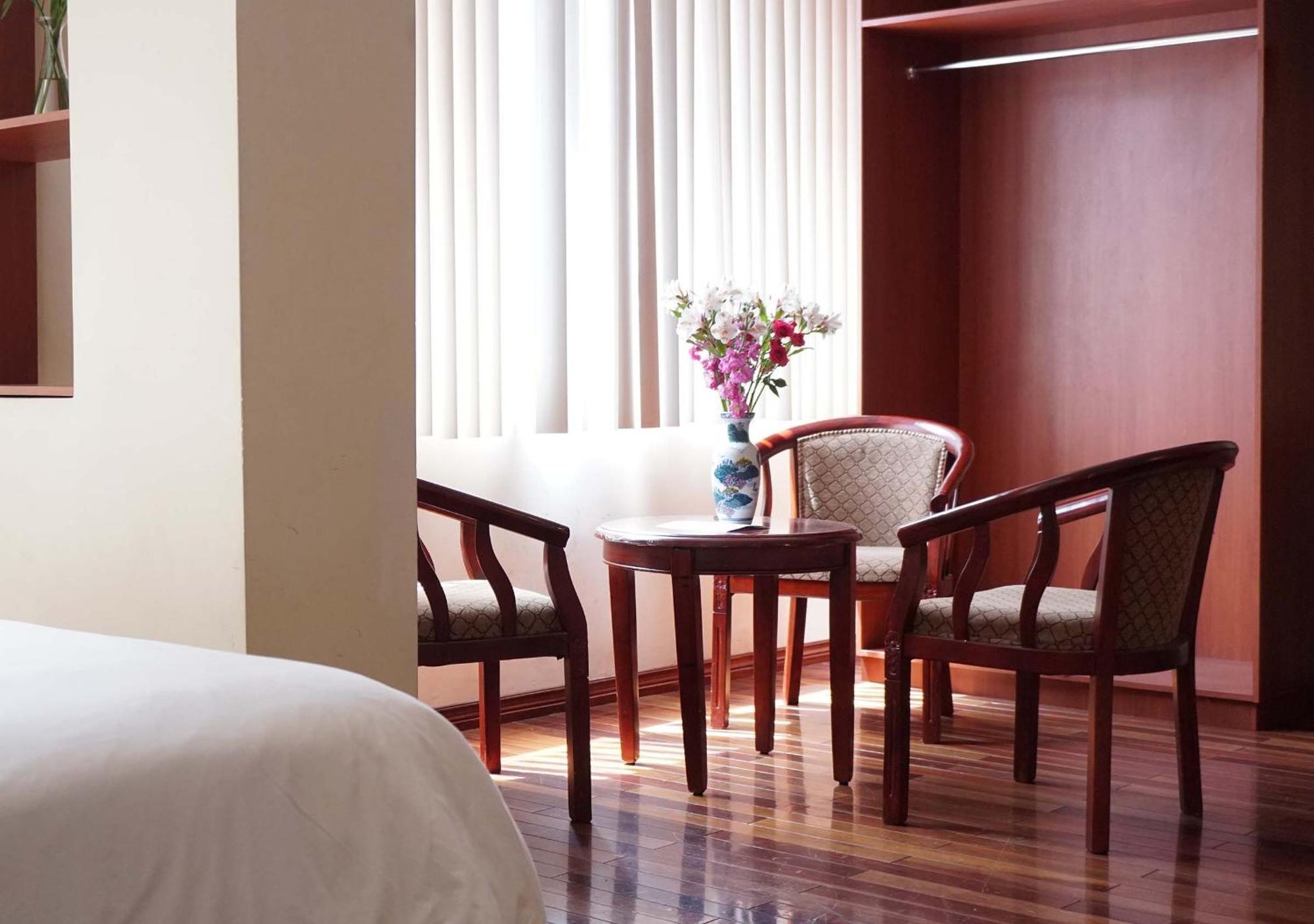 Hotel Lottus Кито Экстерьер фото
